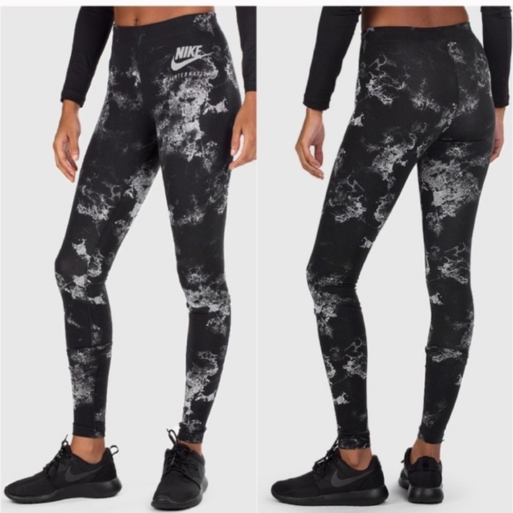 Nike Black and Gray Leggings. Size Small